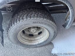 Mercedes-Benz 416 CDI Sprinter with tail lift