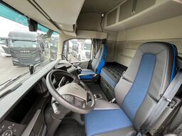 Volvo FH 500 6x2 Containerpritsche mit FASSI 545RA.2.28