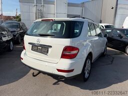 MERCEDES-BENZ ML 350d BlueTec 4Matic Luftfederung AHK