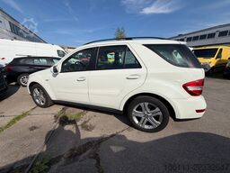 MERCEDES-BENZ ML 350d BlueTec 4Matic Luftfederung AHK
