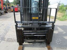 Doosan D30S-5 -ZINKENVERSTELLER + Seitenschieber