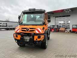Mercedes-Benz Unimog U 430 mit Leistungshydraulik, EAS