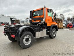 Mercedes-Benz Unimog U 430 mit Leistungshydraulik, EAS