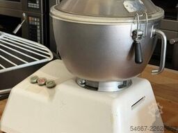 Cutter Stephan UM 12 