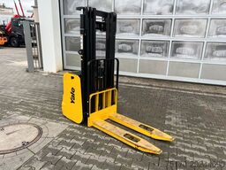 YALE MS 12 AC / Triplex: 4m! / nur 229h! / 2014