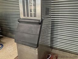 Scotsman Ice Flaker SB322 Storage