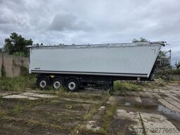 SCHMITZ CARGOBULL 50 cbm Getreidekipper, wenig benutzt, GMP