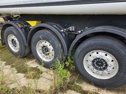 SCHMITZ CARGOBULL 50 cbm Getreidekipper, wenig benutzt, GMP