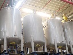 A. Peter Edelstahltank