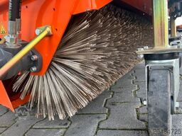 BEMA Bema 20 BK Kehrmaschine / Kramer 5040 / 2023