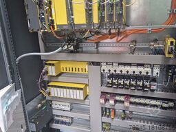 STAMA MC 526 COMPACT CNC MILLING 526