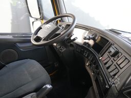 Volvo FH 440 6x2 tractor unit