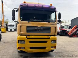 MAN TGA 26.390 6x2 + HMF 1250-3