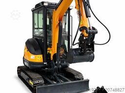 Tec-Point GmbH - Motor Kubota D1105 HT25P mit Stahlketten - Heizung + Klima