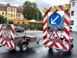  Nissen Verkehrsleitanhänger,