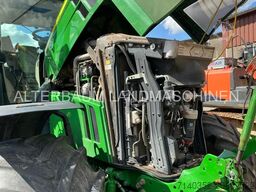 John Deere 6230R