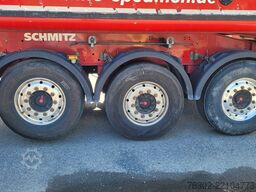 Schmitz SKI 24 27 m³ Alu Thermo Mulde Liftachse