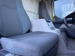 Volvo FL 240 / 6 Cylinder / 18 Tons / Manual / Tail L...