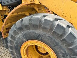 CATERPILLAR Radlader 962H/ AC/ 9.300 Bh/ Scheckheft CAT