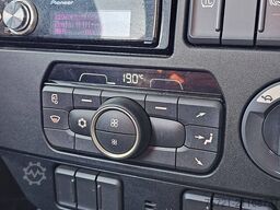 DAF CF 260 BDF+BOX LIFT AIRCO