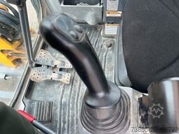 Takeuchi Tb 228