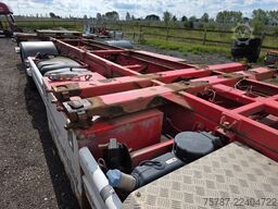 MERCEDES-BENZ 1524 BDF mit Klima, Ladebordwand, 2 x Bett