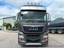 MAN TGX 18.520 mit 2-Kreis-Hydraulik / XXL-Haus