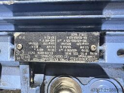 SIEMENS 1LA7130-4AA61