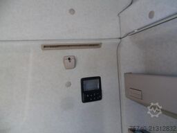 Mercedes-Benz Actros 1933 + SPOILER