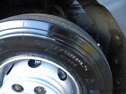 Volvo FL 16.240 + euro 5 + lift + 16t + MANUAL