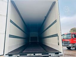 KRONE 2-Achs Koffer-Sattelauflieger mit Iso Dach