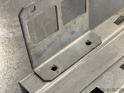 Bito PL 38/ sendzimir verzinkt/ Öffnungsmaß: 47x51 mm