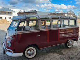 VOLKSWAGEN T 1 Samba mit Safarifenster