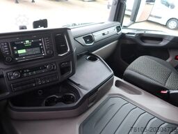 Scania P250 Bak+Dhollandia 2.000 kg 4x2  6 Cilinder