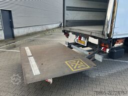 Krone Cool Liner / IsoBox - Damage - Schaden / Loadli...