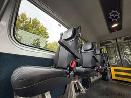 MERCEDES-BENZ Sprinter 313 BlueTEC 9 Sitze Rollstuhllift Klima
