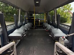 MERCEDES-BENZ Sprinter 313 BlueTEC 9 Sitze Rollstuhllift Klima