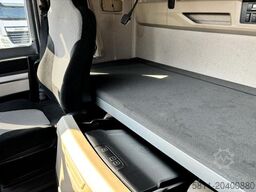 MAN TGX 18.500 4x2 + SKIRTS + FRIDGE + RETARDER ZV