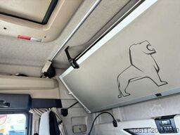 MAN TGX 18.500 4x2 + SKIRTS + FRIDGE + RETARDER ZV