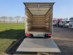 MERCEDES-BENZ SPRINTER 315 Bakwagen Laadklep!