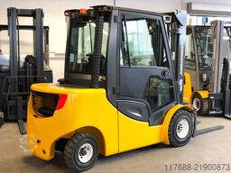 Jungheinrich DFG 550s - Service Neu - 5t - Zinkenversteller