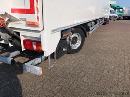 Heiwo TGM 15.290 Trekker + Heiwo city trailer geïsole...