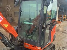 Kubota KX027-4