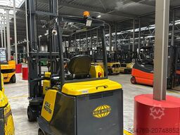 Combilift Aisle Master 20WHE/ Only 6256 hours