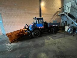 Mercedes-Benz Unimog 400