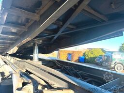 MERCEDES-BENZ Actros 2551 Dreiseiten Getreidekipper 6x2