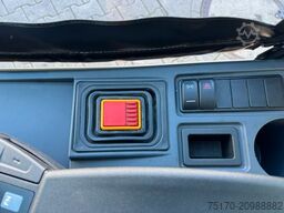 JUNGHEINRICH EFG 215 / Triplex: 4.25m! / SS / nur 2.865h!