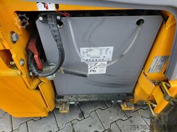 JUNGHEINRICH EFG 215 / Triplex: 4.25m! / nur 3.439h! / 2022