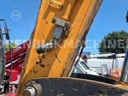 HYUNDAI R140W-7A