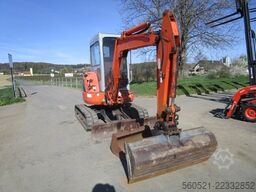 Hitachi EX36UE - Schnellwechsler + 3 Löffel